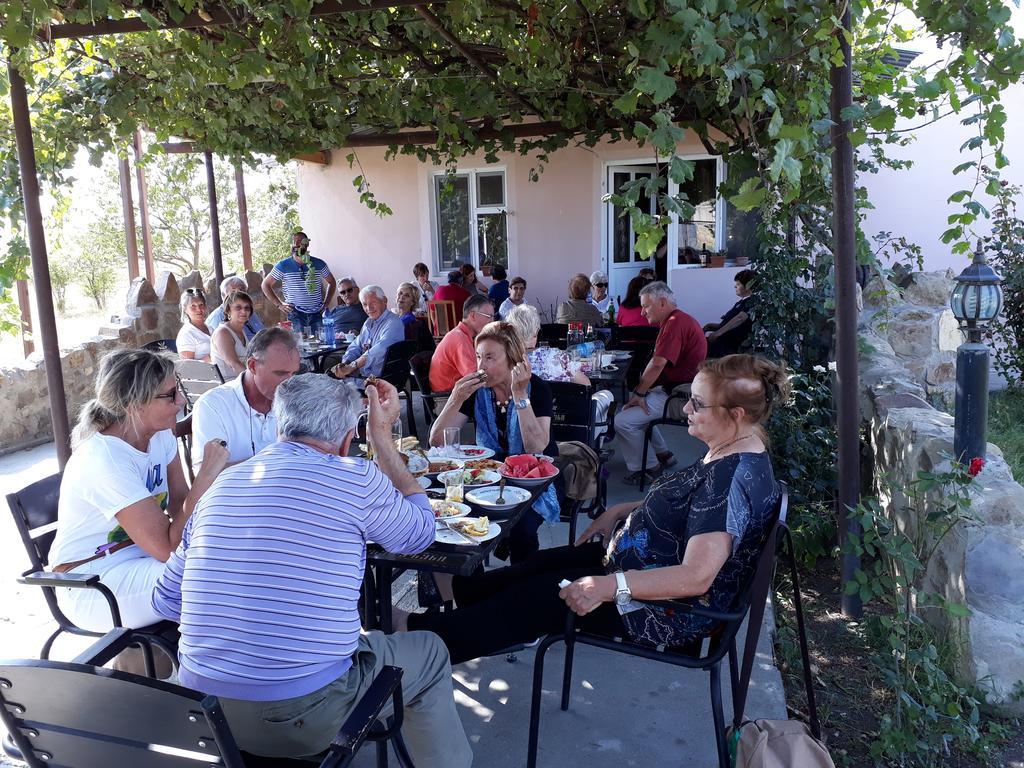 Udabno Guesthouse Gareji מראה חיצוני תמונה